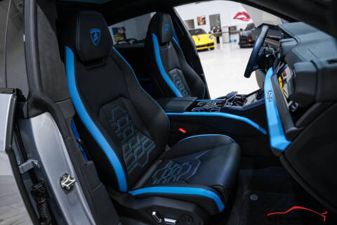 2025 Lamborghini Urus SE