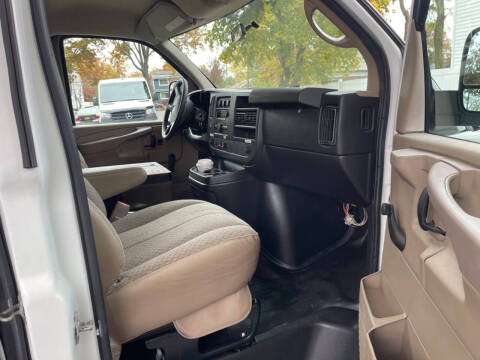 2011 Chevrolet Express 2500