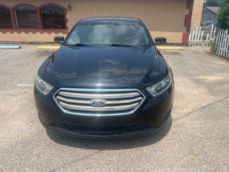 2015 Ford Taurus SEL