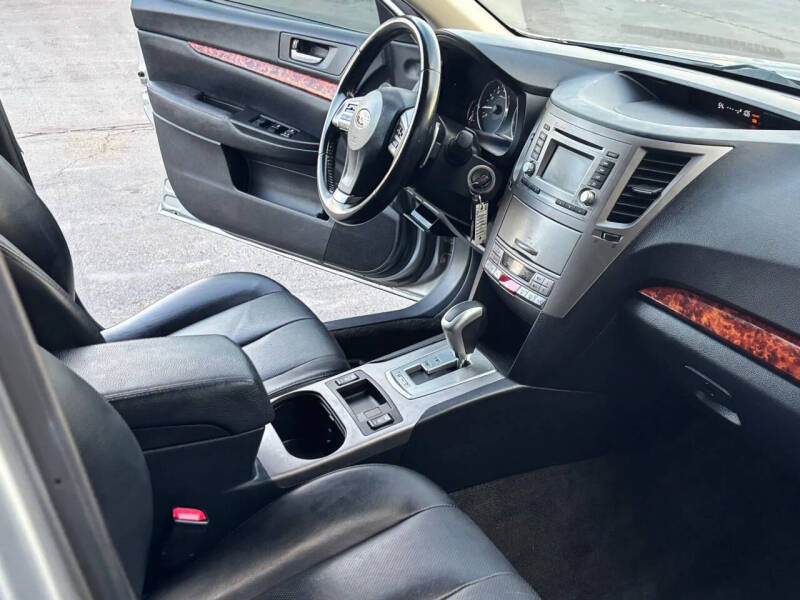 2012 Subaru Outback 2.5i Limited