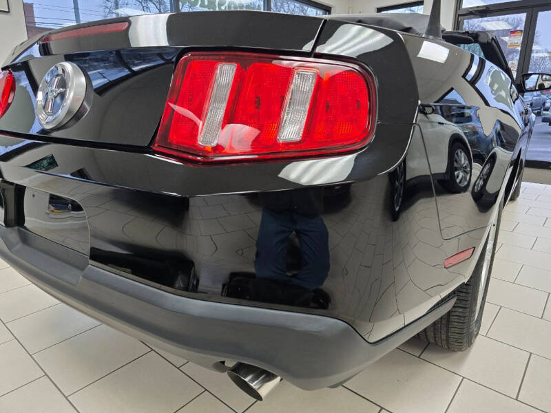 2012 Ford Mustang V6