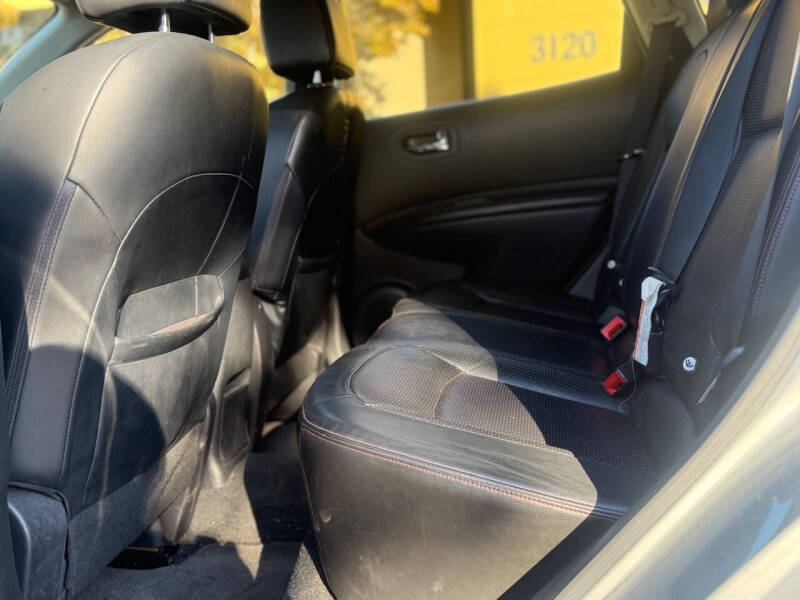 2011 Nissan Rogue SV