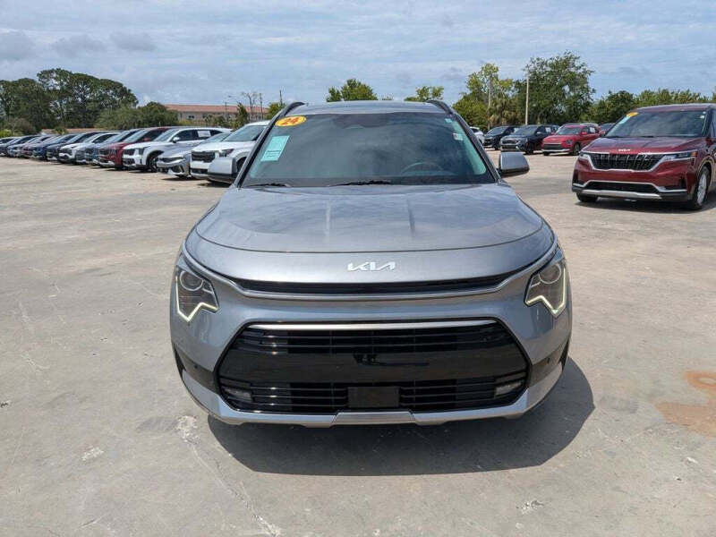 2024 Kia Niro SX