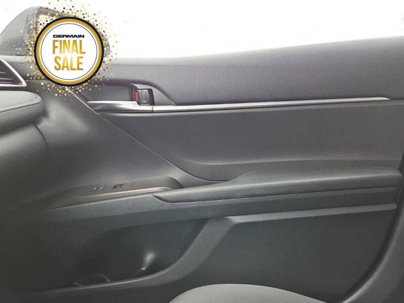 2022 Toyota Camry LE