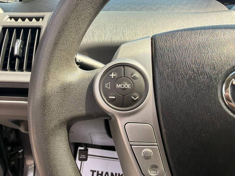 2013 Toyota Prius v Two