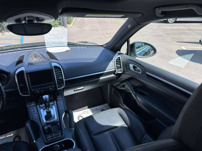 2012 Porsche Cayenne Tiptronic