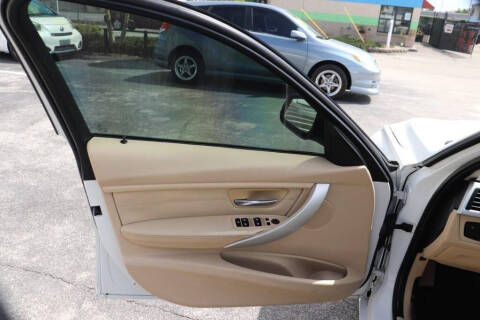 2012 BMW 3 Series 328i