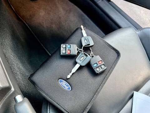 2002 Ford Thunderbird Deluxe