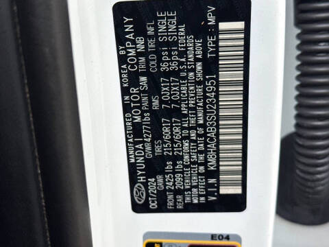 2025 Hyundai Kona SE