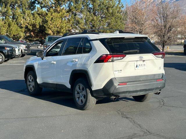 2019 Toyota RAV4 LE