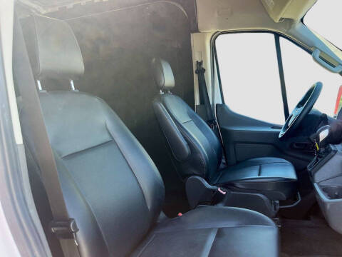 2024 Ford Transit 250