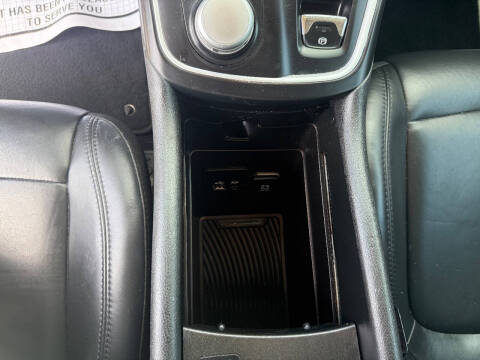 2016 Chrysler 200 Limited Platinum
