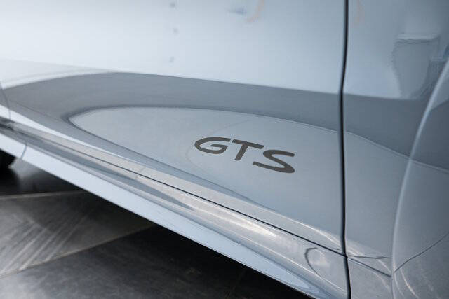 2025 Porsche Cayenne GTS