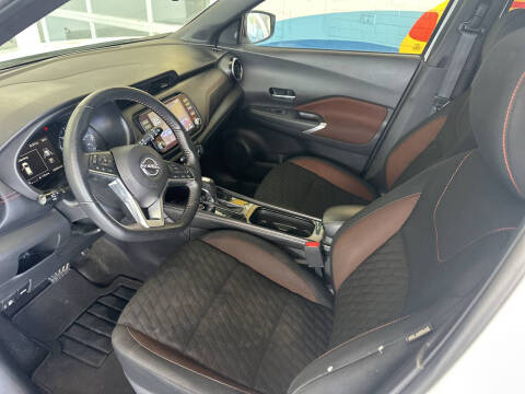 2023 Nissan Kicks SR