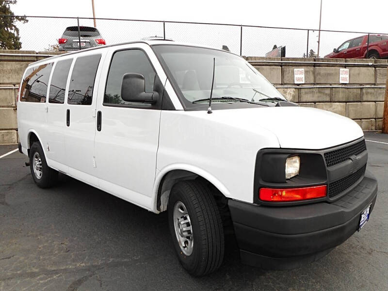 2017 Chevrolet Express LS 2500