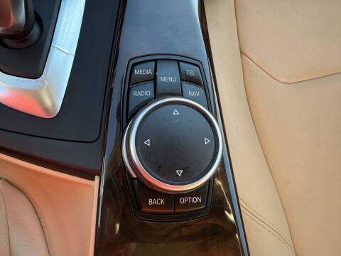 2015 BMW 3 Series 328i