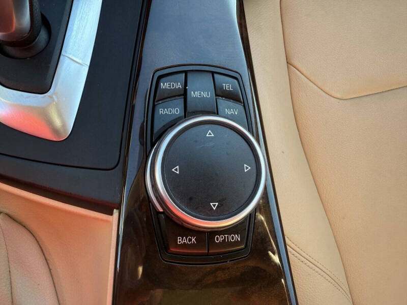 2015 BMW 3 Series 328i