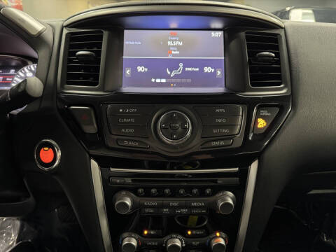 2019 Nissan Pathfinder S