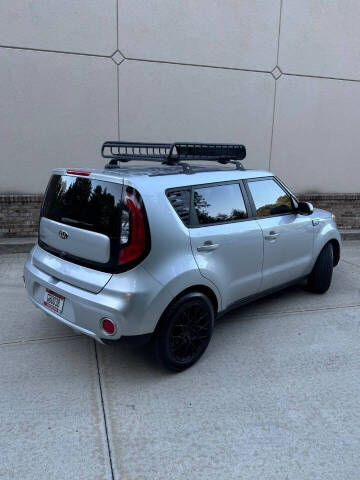 2018 Kia Soul +