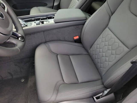 2026 Volvo XC60 B5 Core
