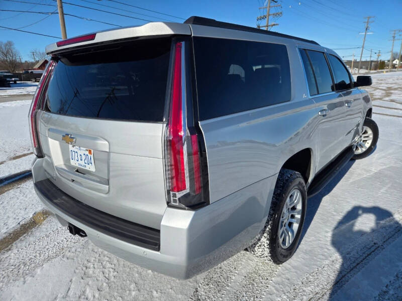 2016 Chevrolet Suburban LT