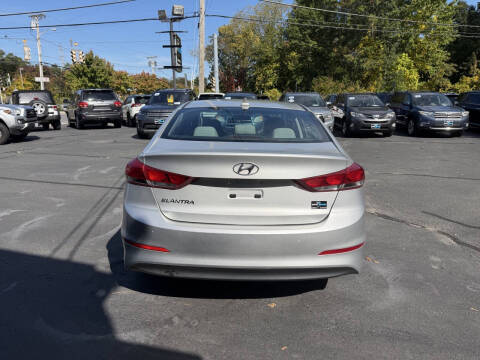 2017 Hyundai Elantra