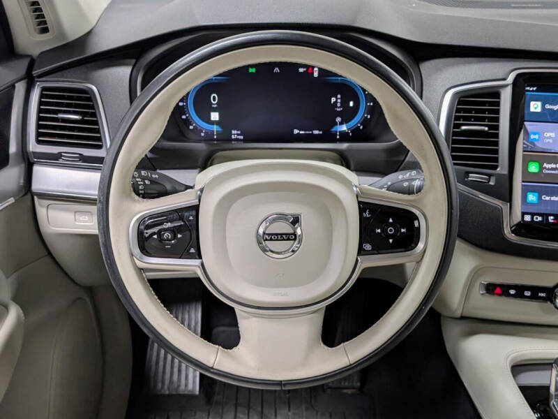 2023 Volvo XC90 B5 Core