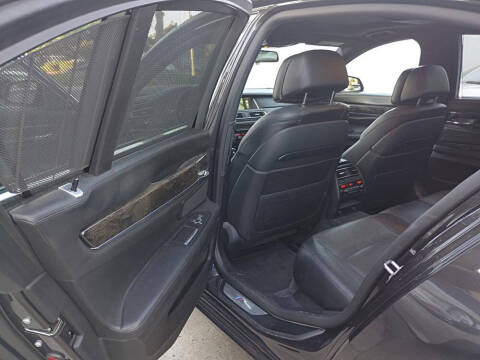 2013 BMW 7 Series 750i