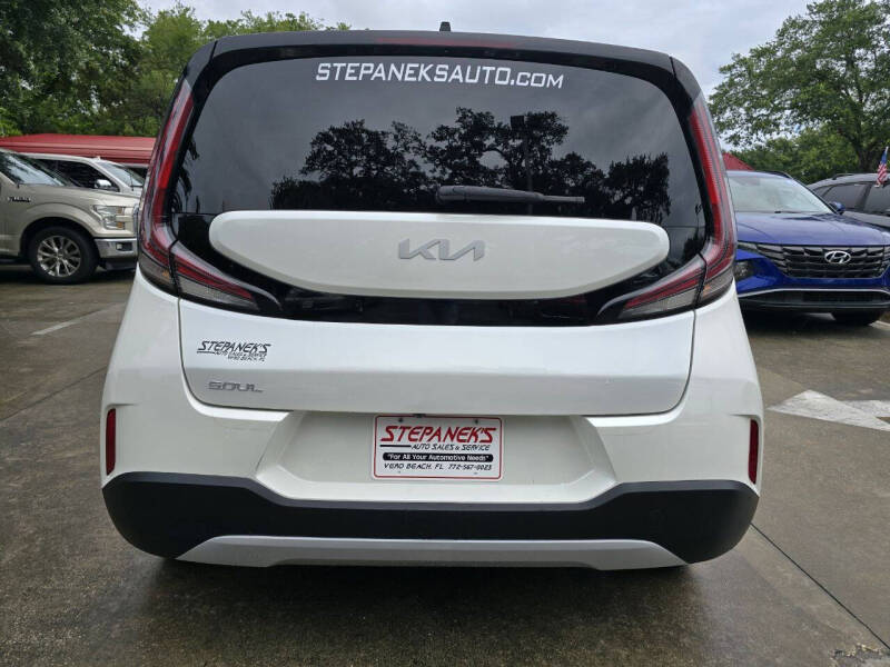 2023 Kia Soul LX