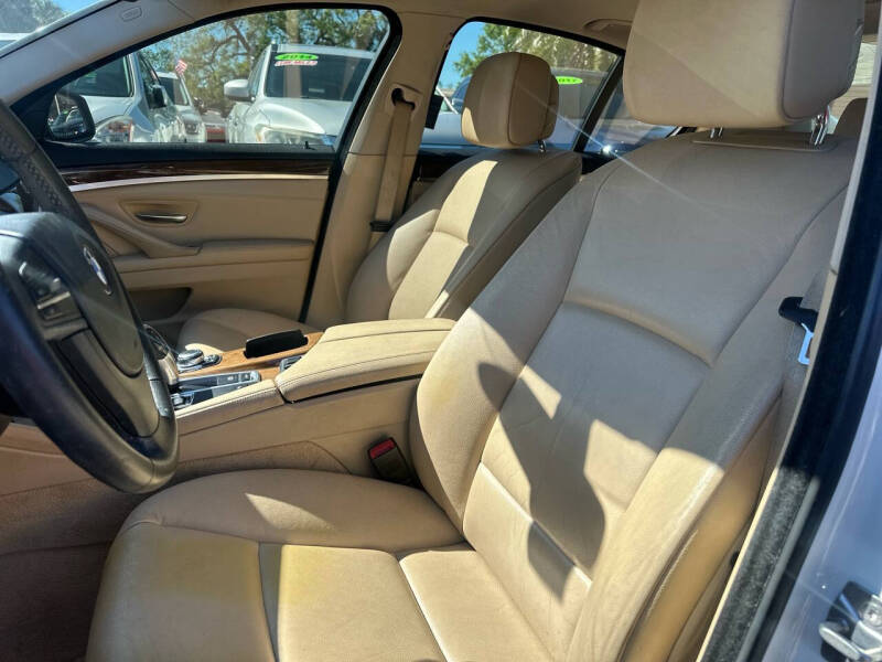 2012 BMW 5 Series 528i