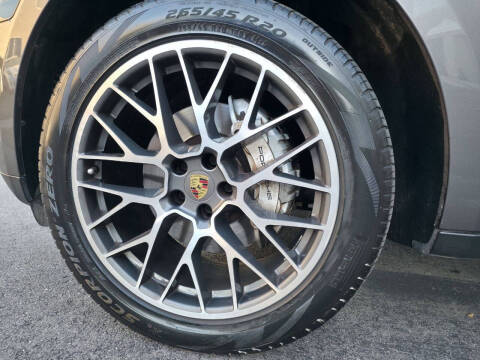 2016 Porsche Macan S