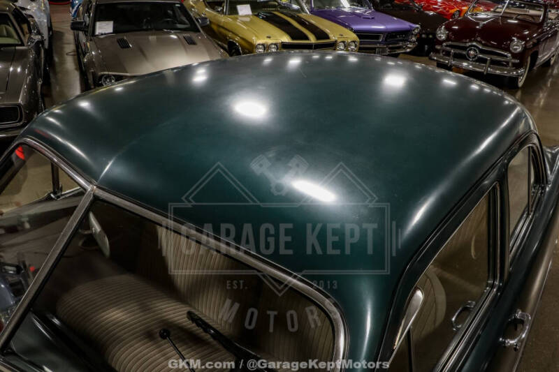 1951 Ford Custom Deluxe