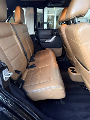 2012 Jeep Wrangler Unlimited Sahara