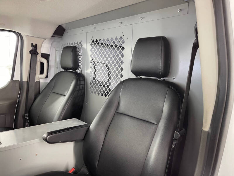 2022 Ford Transit 250