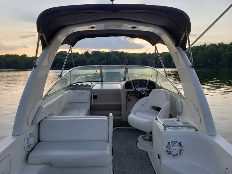 2004 Sea Ray 260 SUNDANCER