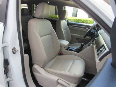 2022 Volkswagen Atlas V6 SE