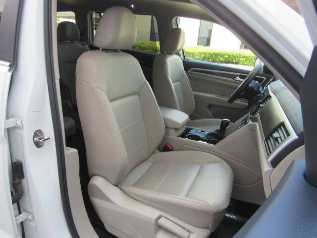 2022 Volkswagen Atlas V6 SE