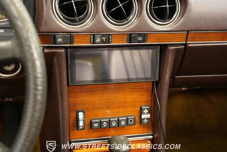 1982 Mercedes-Benz 380-Class 380 SL