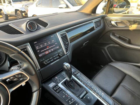 2017 Porsche Macan S