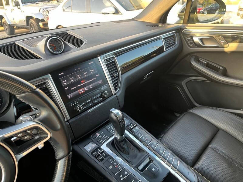 2017 Porsche Macan S