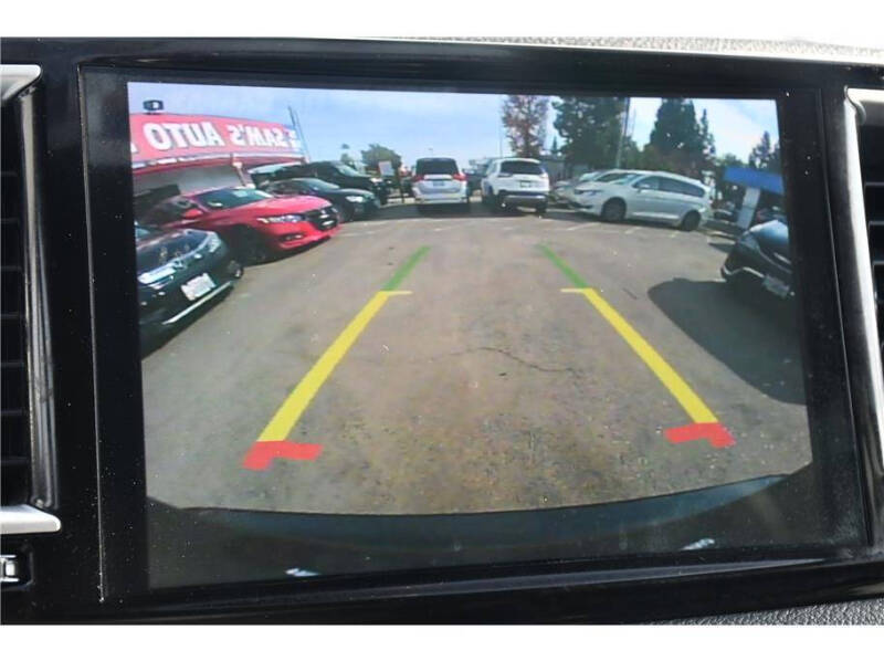 2024 Chrysler Pacifica Plug-In Hybrid Select