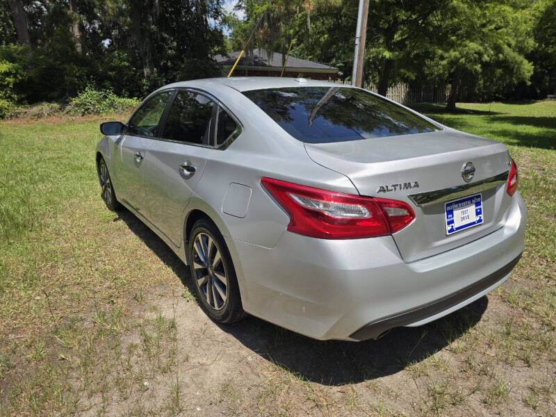2017 Nissan Altima 2.5 SV