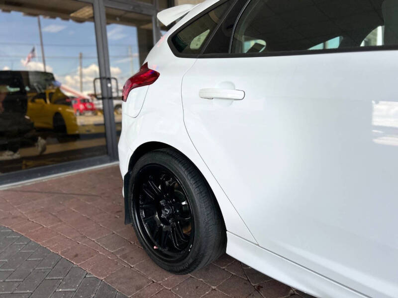 2017 Ford Focus ST