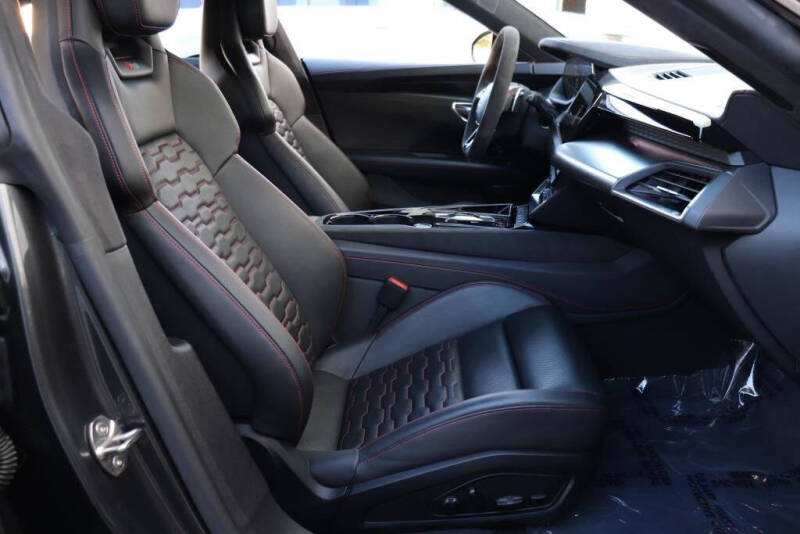 2022 Audi RS e-tron GT quattro