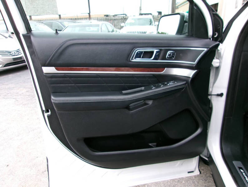 2018 Ford Explorer Platinum