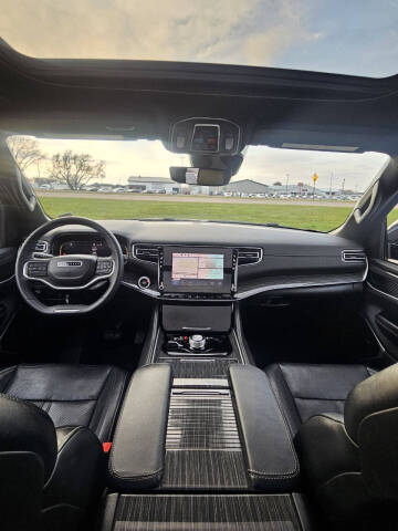 2022 Jeep Wagoneer Series II