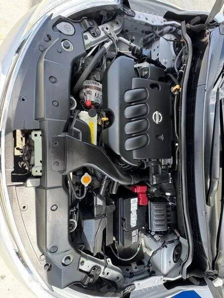 2011 Nissan Versa 1.8 S