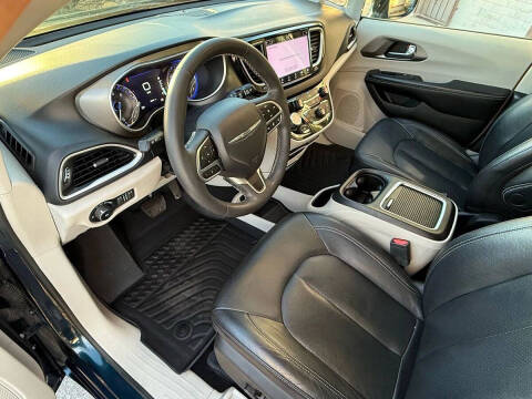 2022 Chrysler Pacifica Touring L