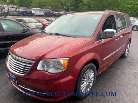 2016 Chrysler Town and Country for sale at J & M Automotive in Naugatuck CT