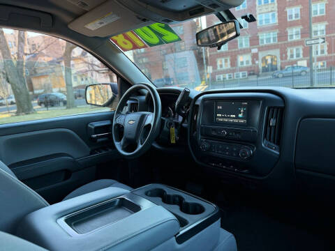 2018 Chevrolet Silverado 1500 Custom